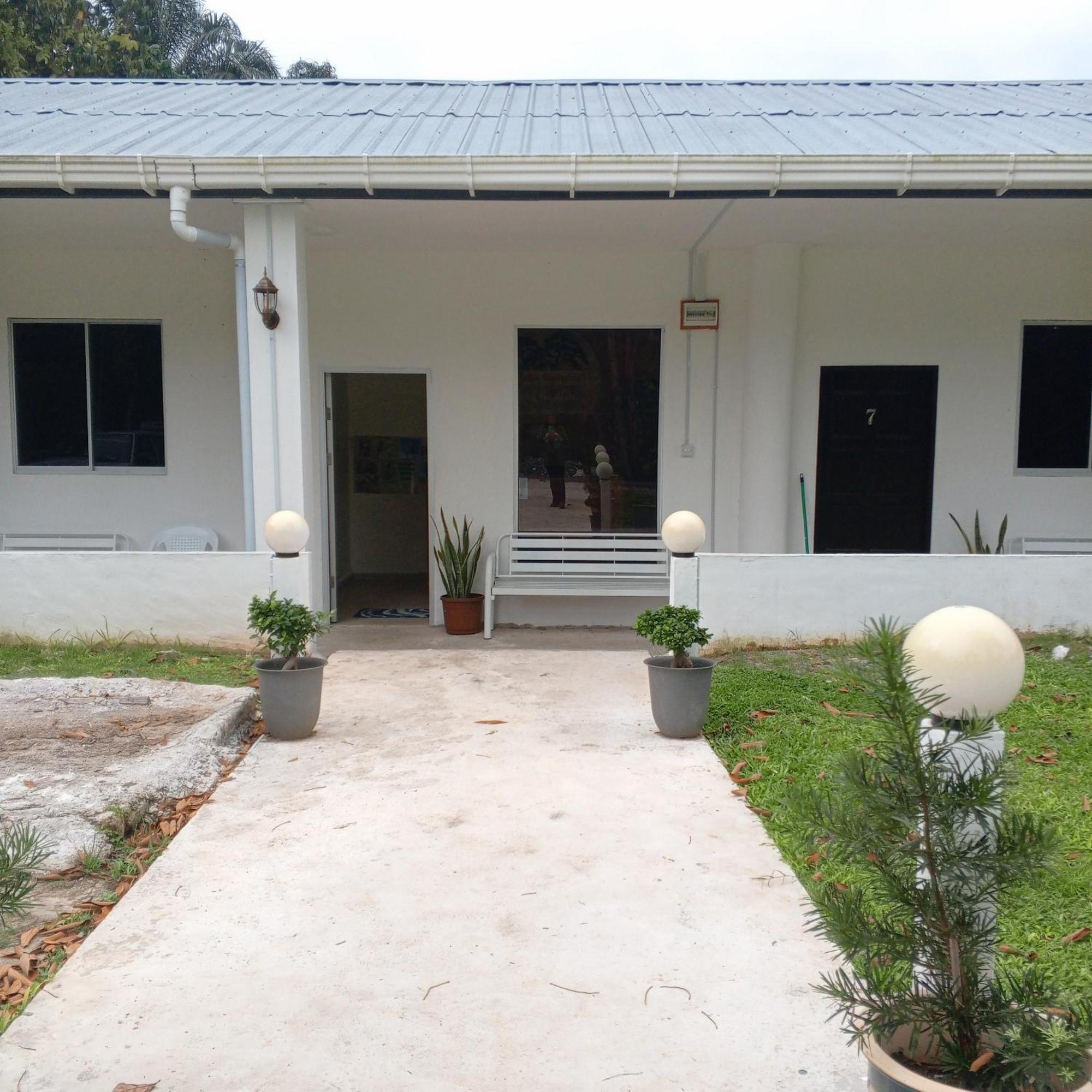 Bed & Breakfast Tomanggong View
